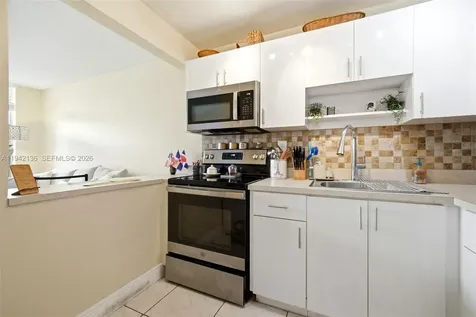 9121 Sunrise Lakes Boulevard Sunrise FL 33322