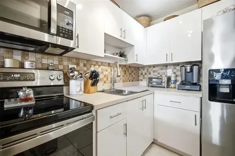 9121 Sunrise Lakes Boulevard Sunrise FL 33322