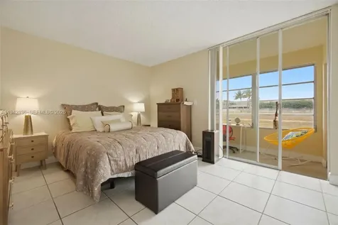 9121 Sunrise Lakes Boulevard Sunrise FL 33322