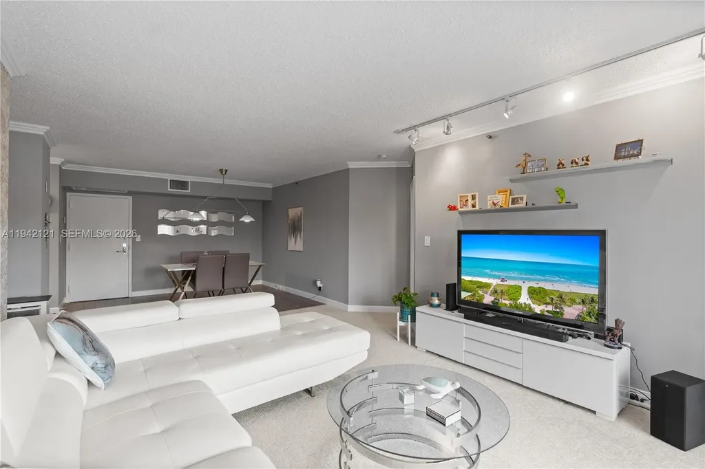 3600 Mystic Pointe Drive Aventura FL 33180