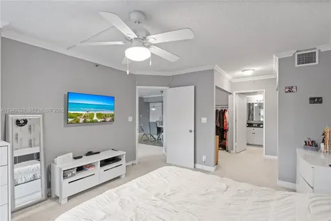 3600 Mystic Pointe Drive Aventura FL 33180