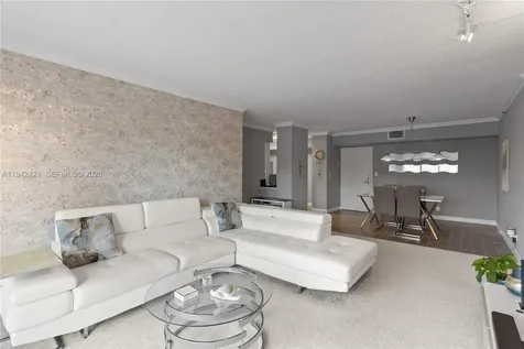 3600 Mystic Pointe Drive Aventura FL 33180