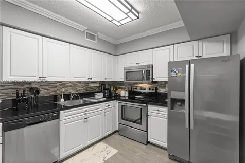 3600 Mystic Pointe Drive Aventura FL 33180