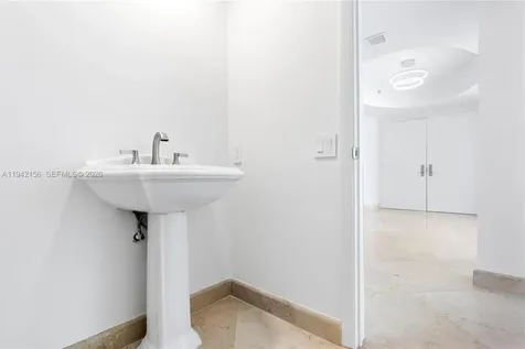 19111 Collins Avenue Sunny Isles Beach FL 33160