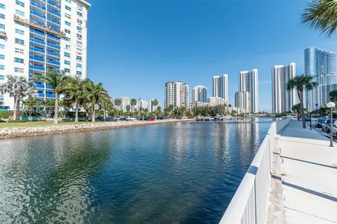 500 Bayview Drive Sunny Isles Beach FL 33160