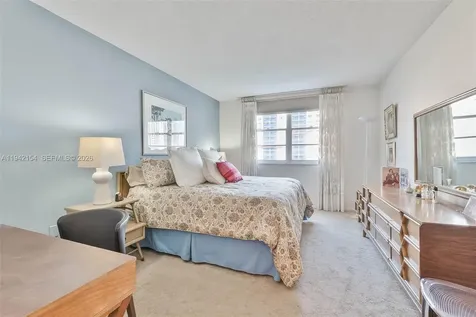500 Bayview Drive Sunny Isles Beach FL 33160