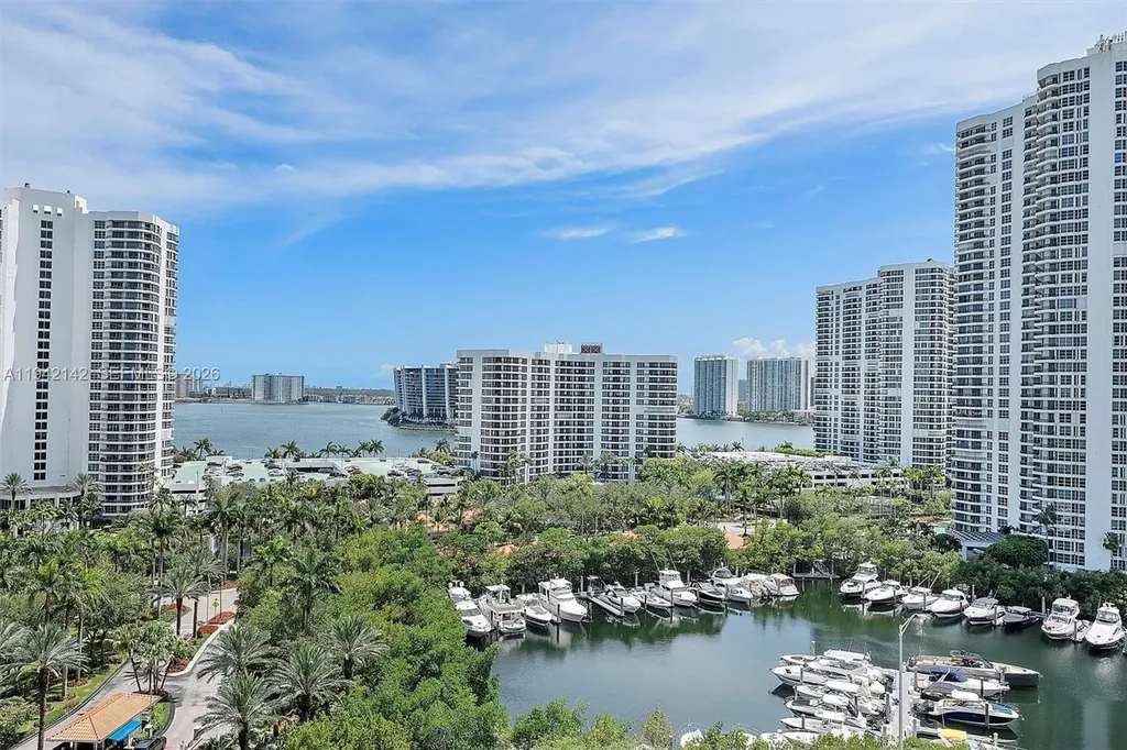 19400 Turnberry Way Aventura FL 33180