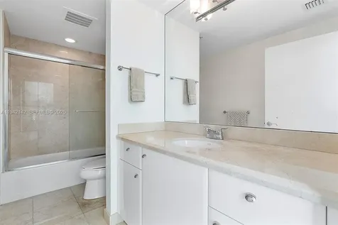 19400 Turnberry Way Aventura FL 33180