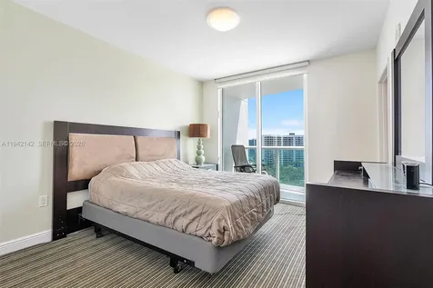 19400 Turnberry Way Aventura FL 33180