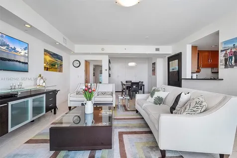 19400 Turnberry Way Aventura FL 33180