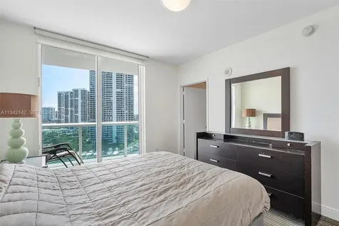 19400 Turnberry Way Aventura FL 33180