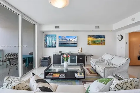 19400 Turnberry Way Aventura FL 33180