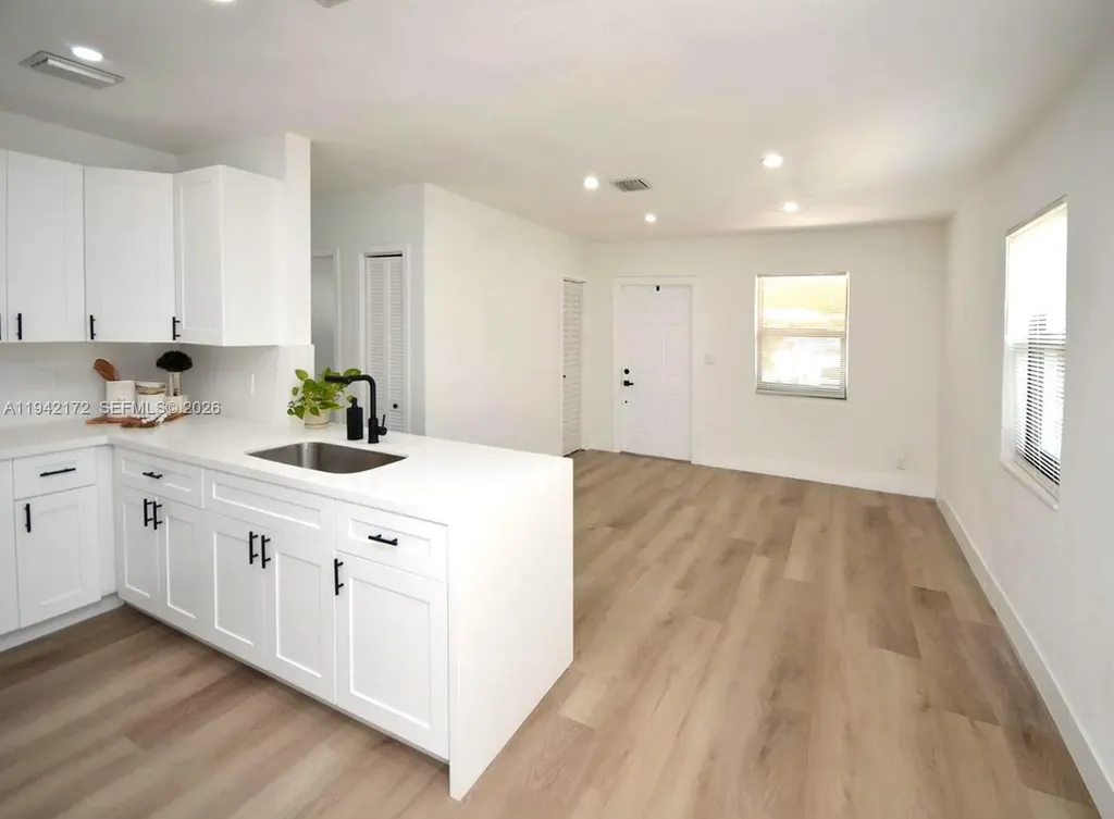 1613 NW 12th Street Fort Lauderdale FL 33311