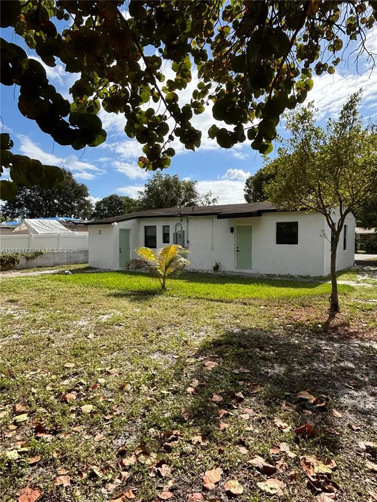 1613 NW 12th Street Fort Lauderdale FL 33311