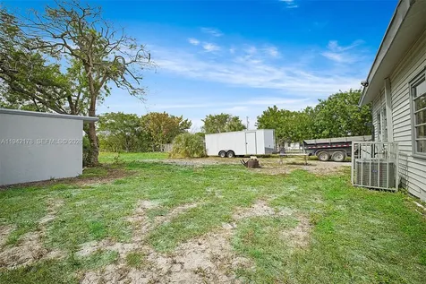 3021 Avenue J Riviera Beach FL 33404