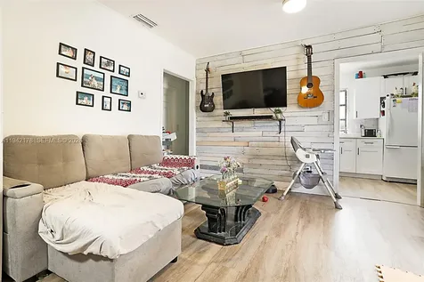 3021 Avenue J Riviera Beach FL 33404