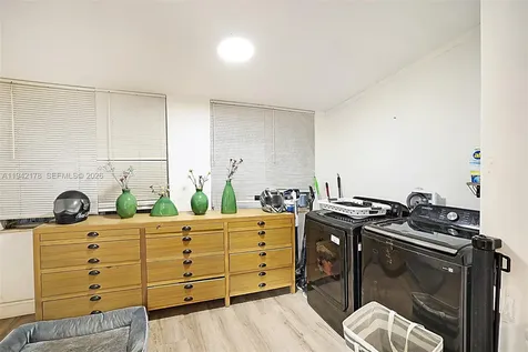 3021 Avenue J Riviera Beach FL 33404