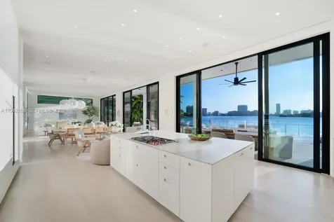 33 E Dilido Drive Miami Beach FL 33139