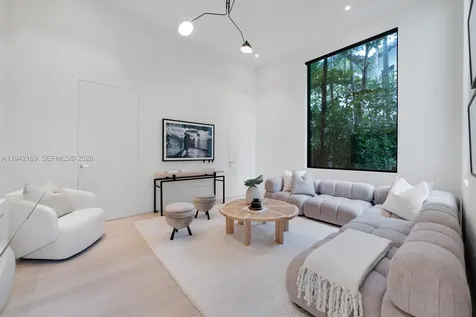 33 E Dilido Drive Miami Beach FL 33139