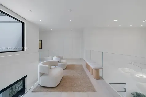 33 E Dilido Drive Miami Beach FL 33139