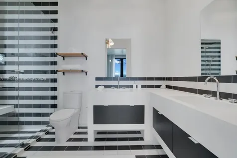 33 E Dilido Drive Miami Beach FL 33139