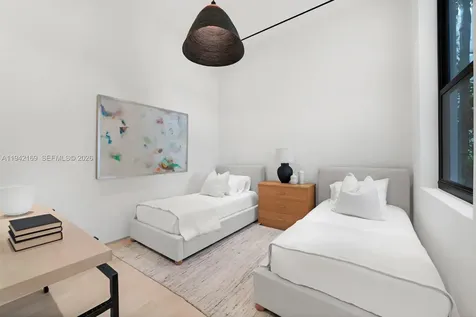 33 E Dilido Drive Miami Beach FL 33139
