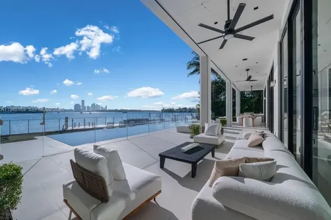 33 E Dilido Drive Miami Beach FL 33139