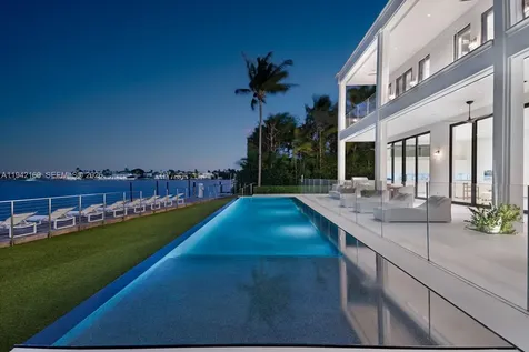 33 E Dilido Drive Miami Beach FL 33139