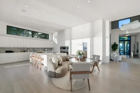 33 E Dilido Drive Miami Beach FL 33139
