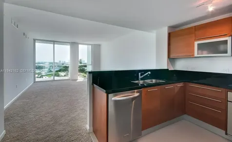 253 NE 2nd Street Miami FL 33132