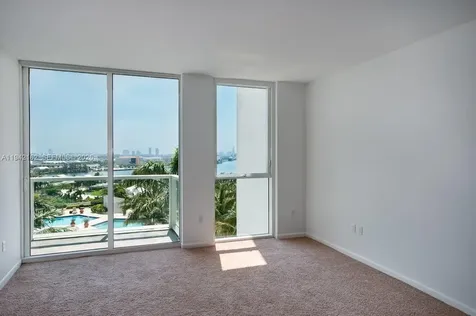 253 NE 2nd Street Miami FL 33132