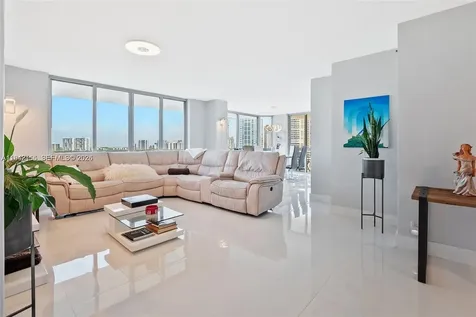 3600 Mystic Pointe Drive Aventura FL 33180