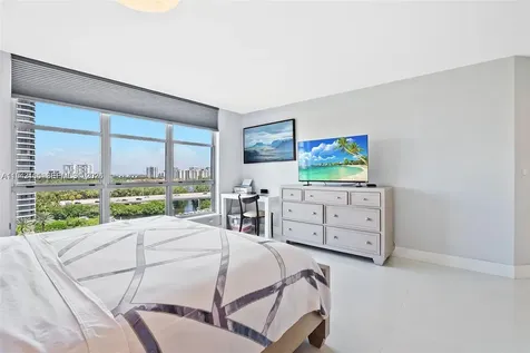 3600 Mystic Pointe Drive Aventura FL 33180