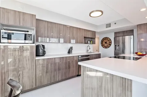 3600 Mystic Pointe Drive Aventura FL 33180
