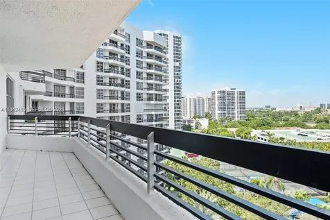3600 Mystic Pointe Drive Aventura FL 33180