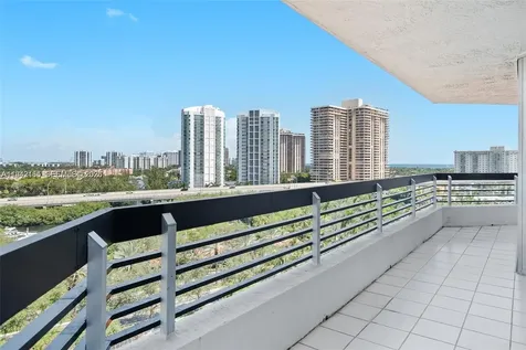 3600 Mystic Pointe Drive Aventura FL 33180