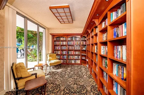 3600 Mystic Pointe Drive Aventura FL 33180