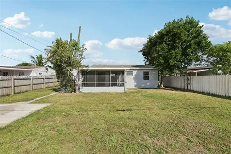 3209 Scanlan Avenue Lake Worth FL 33461