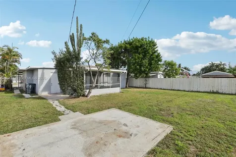3209 Scanlan Avenue Lake Worth FL 33461