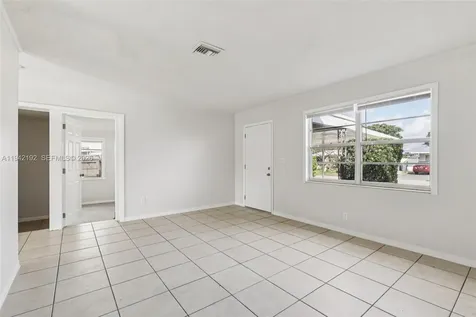 3209 Scanlan Avenue Lake Worth FL 33461