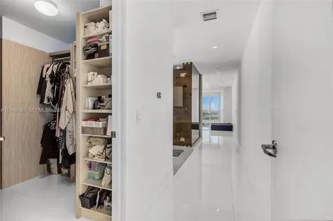 1100 Biscayne Boulevard Miami FL 33132