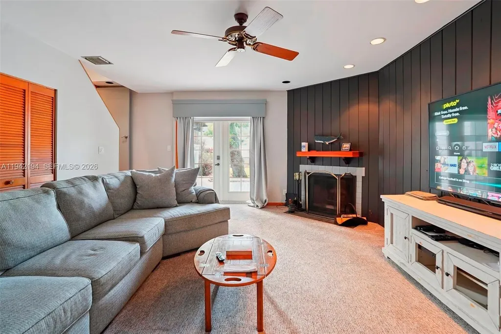 335 Coral Way Fort Lauderdale FL 33301