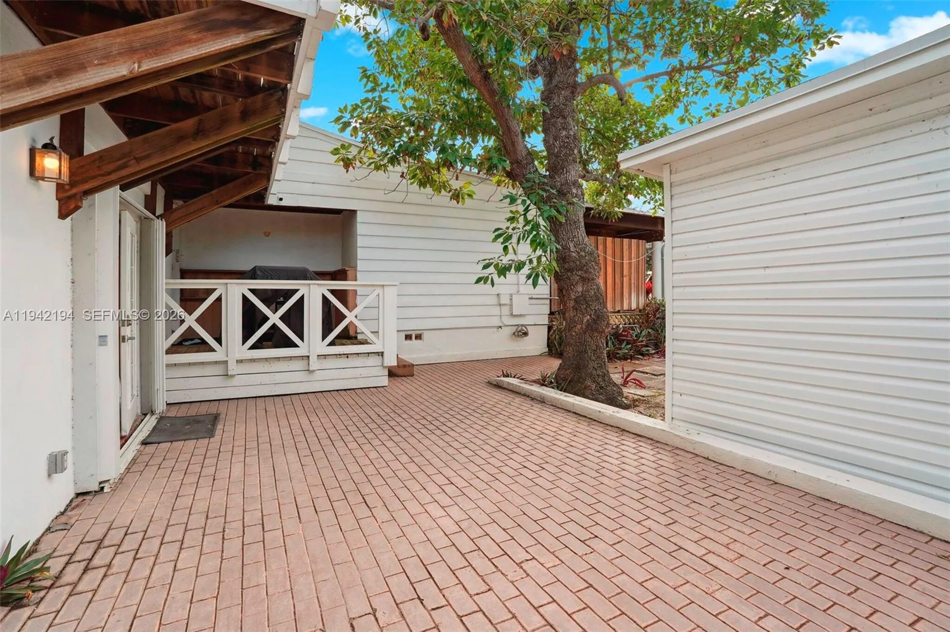 335 Coral Way Fort Lauderdale FL 33301