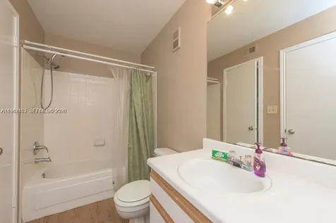2667 NW 33rd Street Oakland Park FL 33309