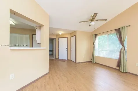 2667 NW 33rd Street Oakland Park FL 33309