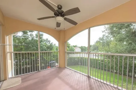 2667 NW 33rd Street Oakland Park FL 33309