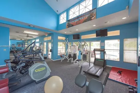 2667 NW 33rd Street Oakland Park FL 33309