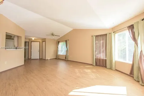 2667 NW 33rd Street Oakland Park FL 33309