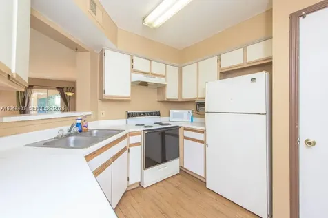 2667 NW 33rd Street Oakland Park FL 33309