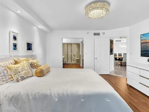 3530 Mystic Pointe Drive Aventura FL 33180